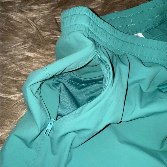 New Fabletics Women's The One Short 3" Misty Jade size M - Picture 4 of 8